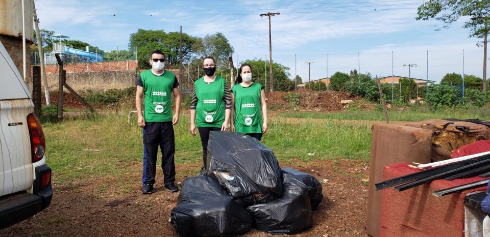 Voluntários da FALB e da comunidade contribuem com ações de limpeza ambiental