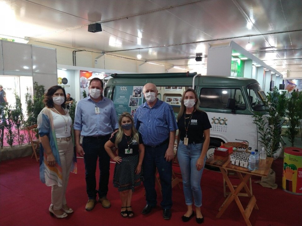 FALB participa das feiras Itaipu Rural Show e Tecnoeste em Santa Catarina