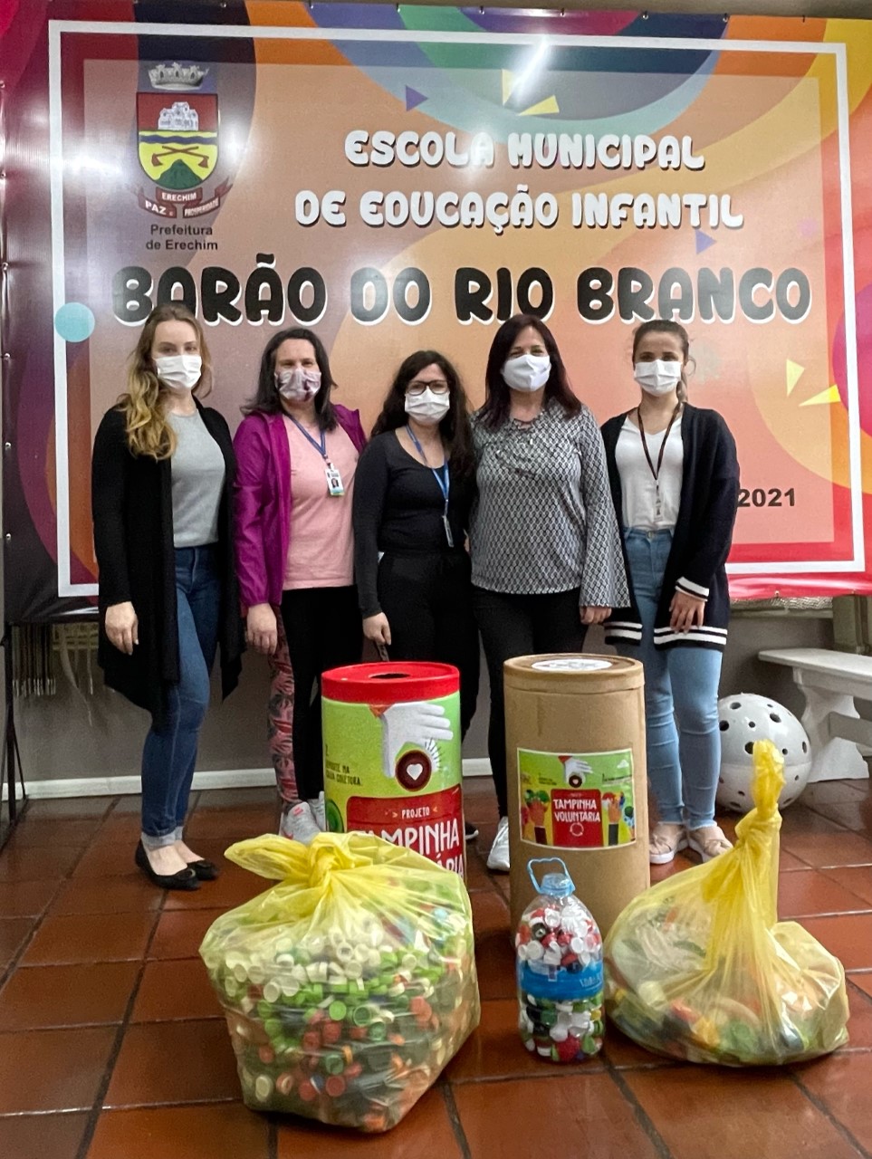 Projeto Tampinha Voluntária mobiliza alunos de escola em Erechim (RS)