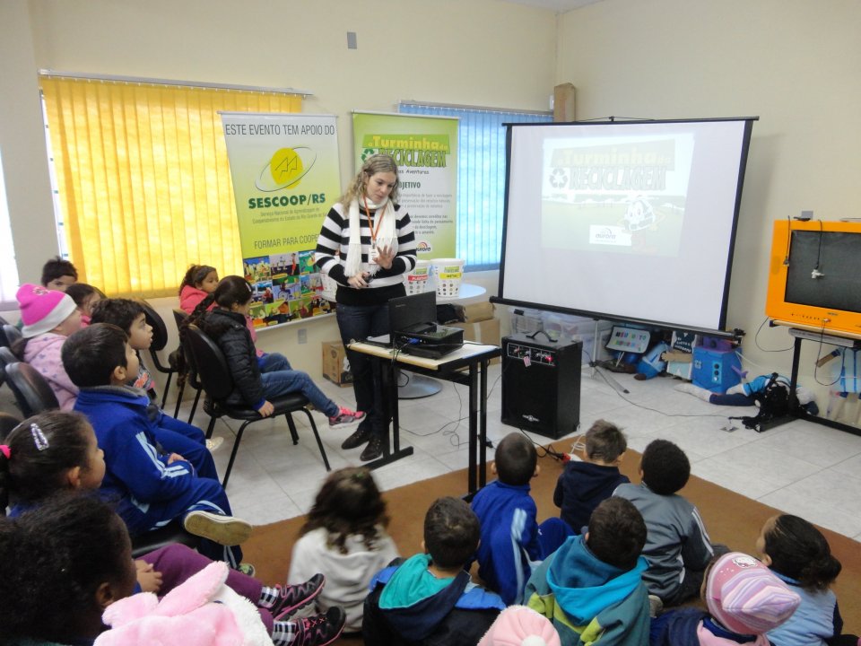A Turminha da Reciclagem no RS finaliza as atividades de Junho