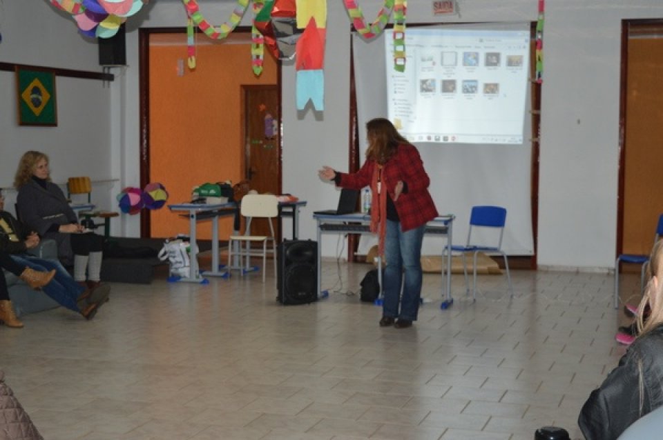 Capacitação para professores na APAE de São Carlos/SC