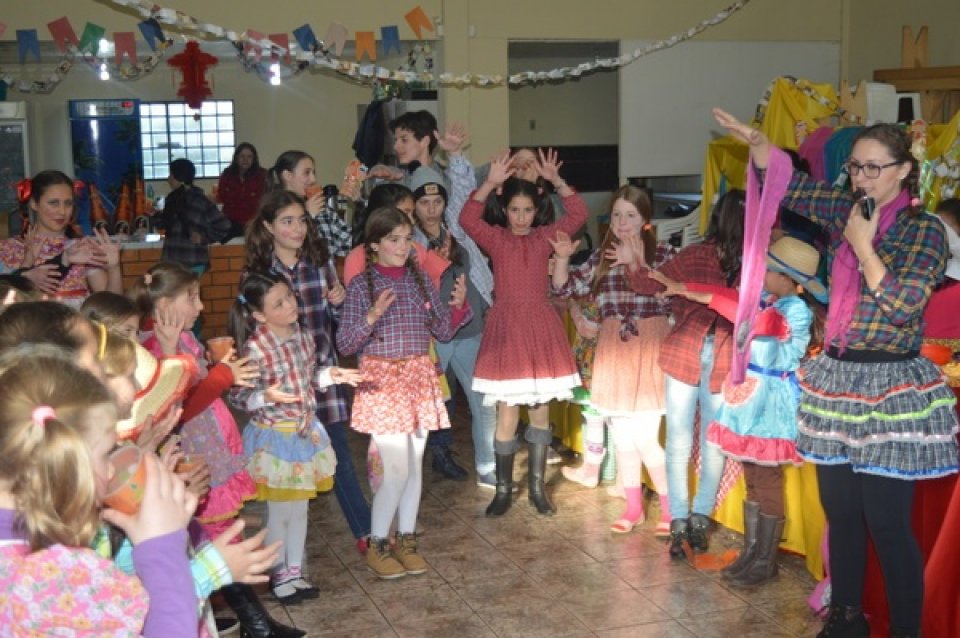 Arraiá Vozes do Corpo