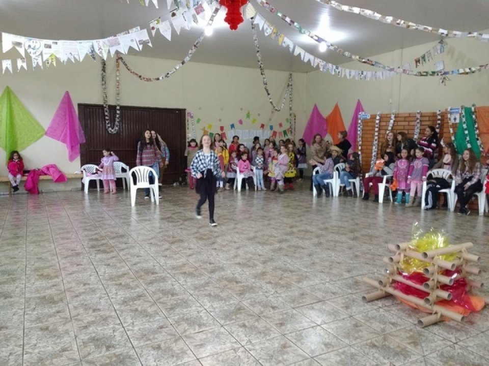 Arraiá Vozes do Corpo