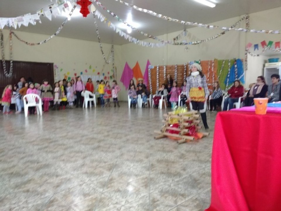 Arraiá Vozes do Corpo