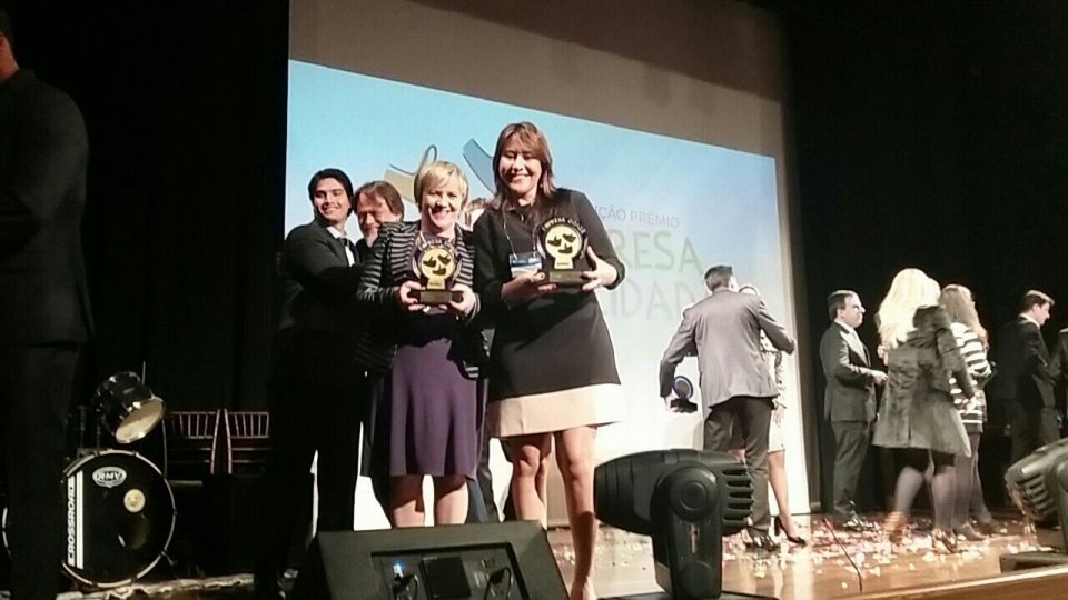 Fundação Aury Luiz Bodanese recebe prêmio da ADVB/SC