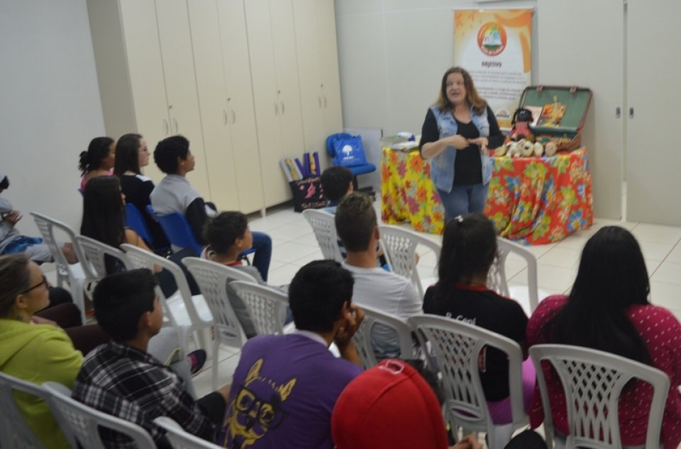 Roda de Leitura no Centro de Referência de Assistência Social – CRÁS