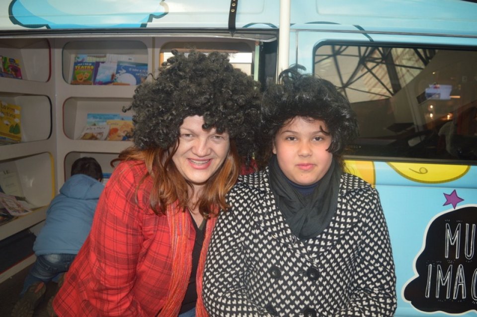 Master Sonda Shopping recebe contação de histórias