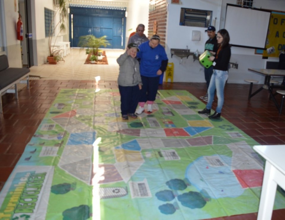 A Turminha da Reciclagem em Iraceminha e Xanxerê